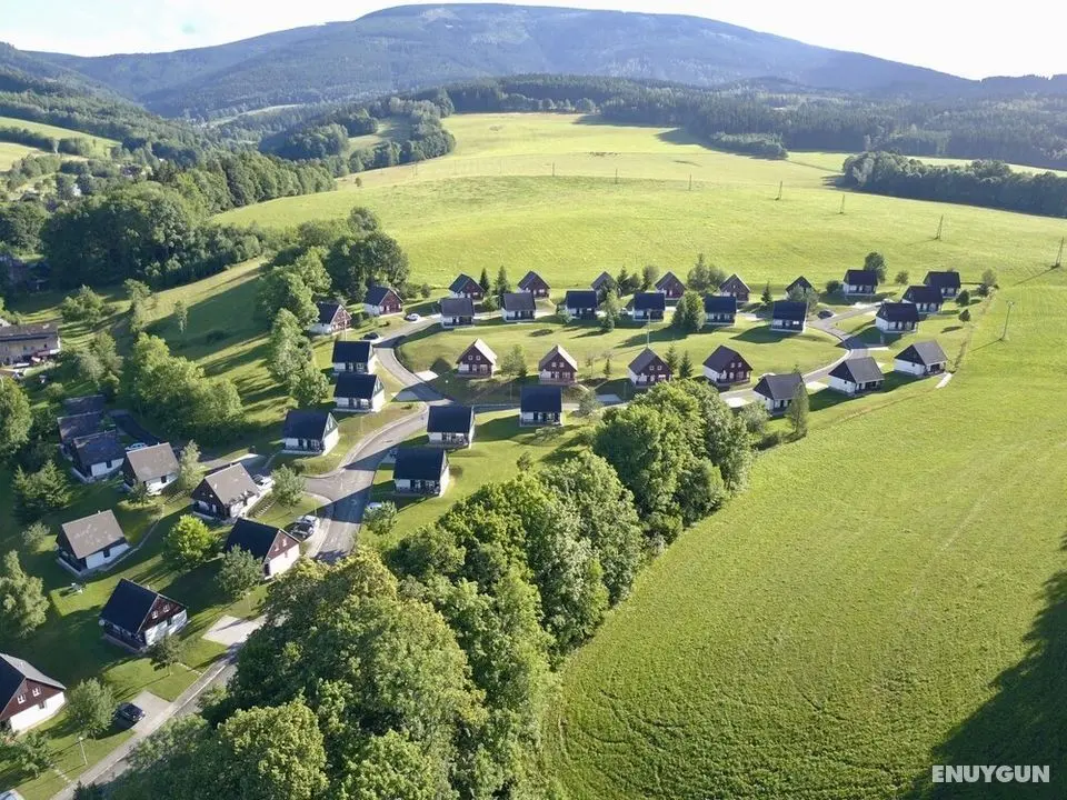 Holiday Hill 57 ern D l - Oda
