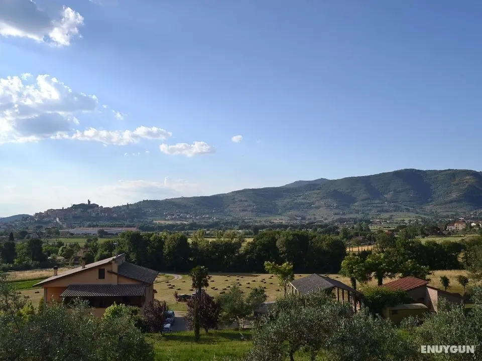 Holiday Home With Garden and Pool - Konum Öne Çıkanlar