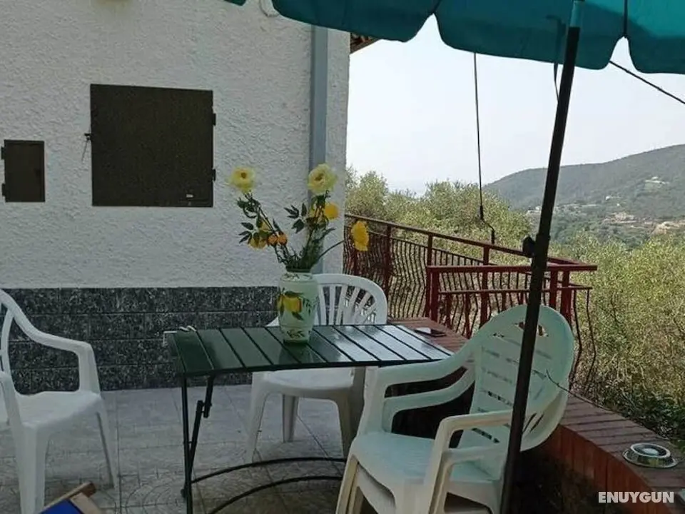 Holiday Home in Manoglia With Fireplace, Garden, Heating - Öne Çıkan Resim