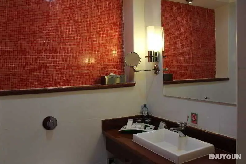 Holiday Inn Dar Es Salaam - Oda