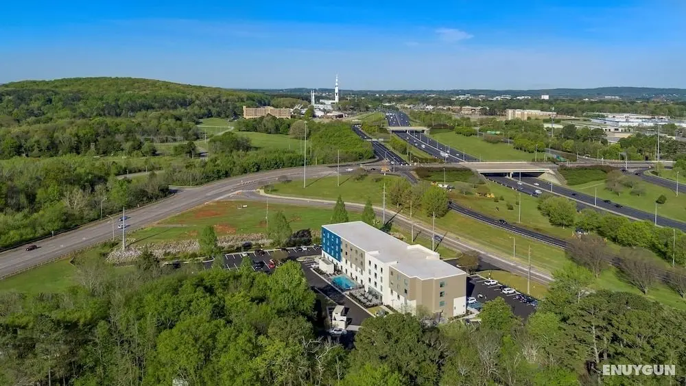 Holiday Inn Express Huntsville Space Center, an IHG Hotel - Dış Mekan