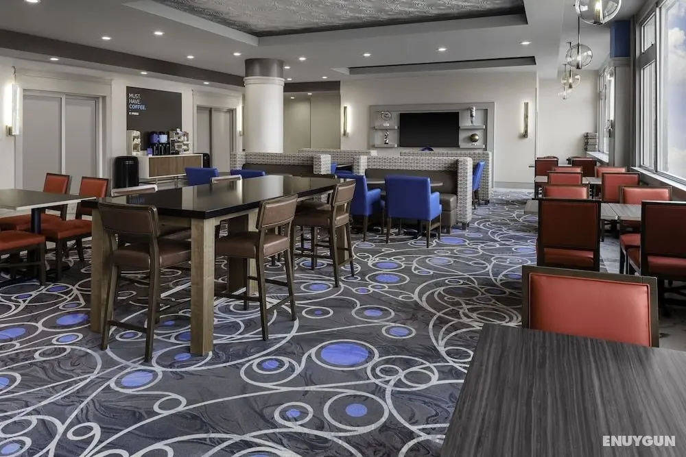 Holiday Inn Express Kansas City Downtown, an IHG Hotel - Lobi