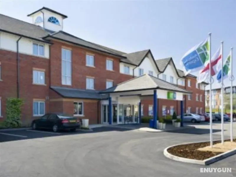 Holiday Inn Express London Gatwick Crawley - Genel