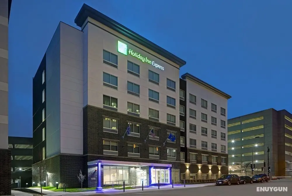 Holiday Inn Express Milwaukee Downtown, an IHG Hotel - Öne Çıkan Resim