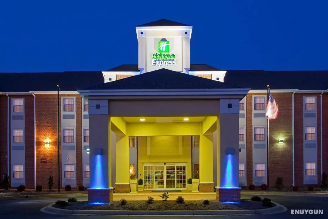 Holiday Inn Express Prince Frederick - Genel