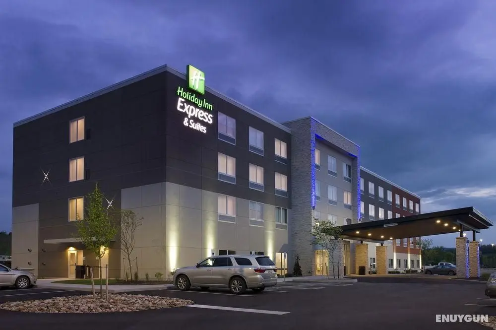 Holiday Inn Express and Suites Altoona - Genel