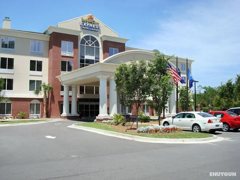 Holiday Inn Express and Suites Charleston North - Genel