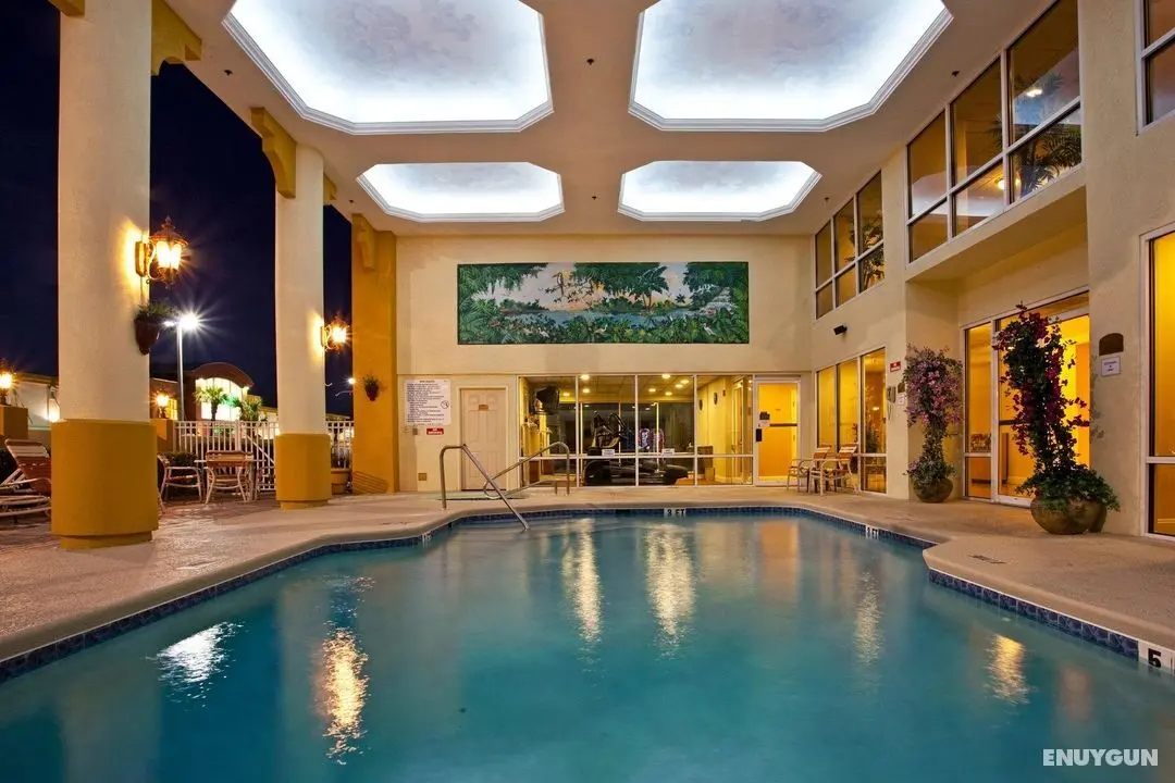 Holiday Inn Express Hotel & Suites Cocoa Beach - Genel