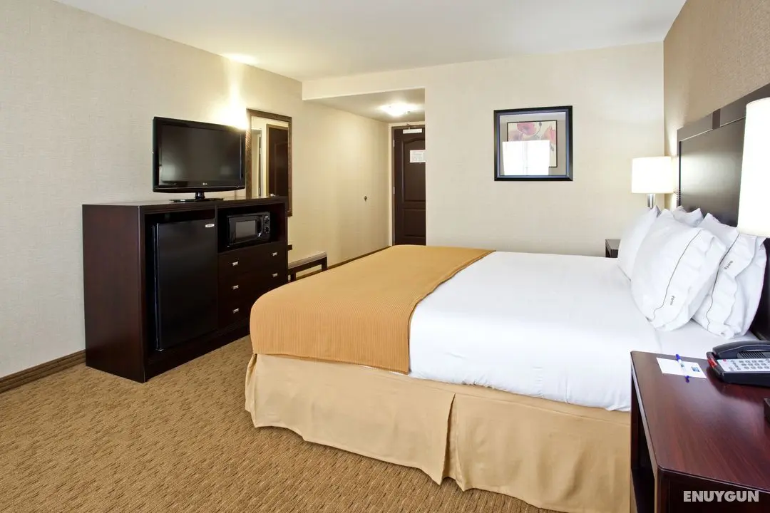 Holiday Inn Express Hotel & Suites Fresno South - Oda