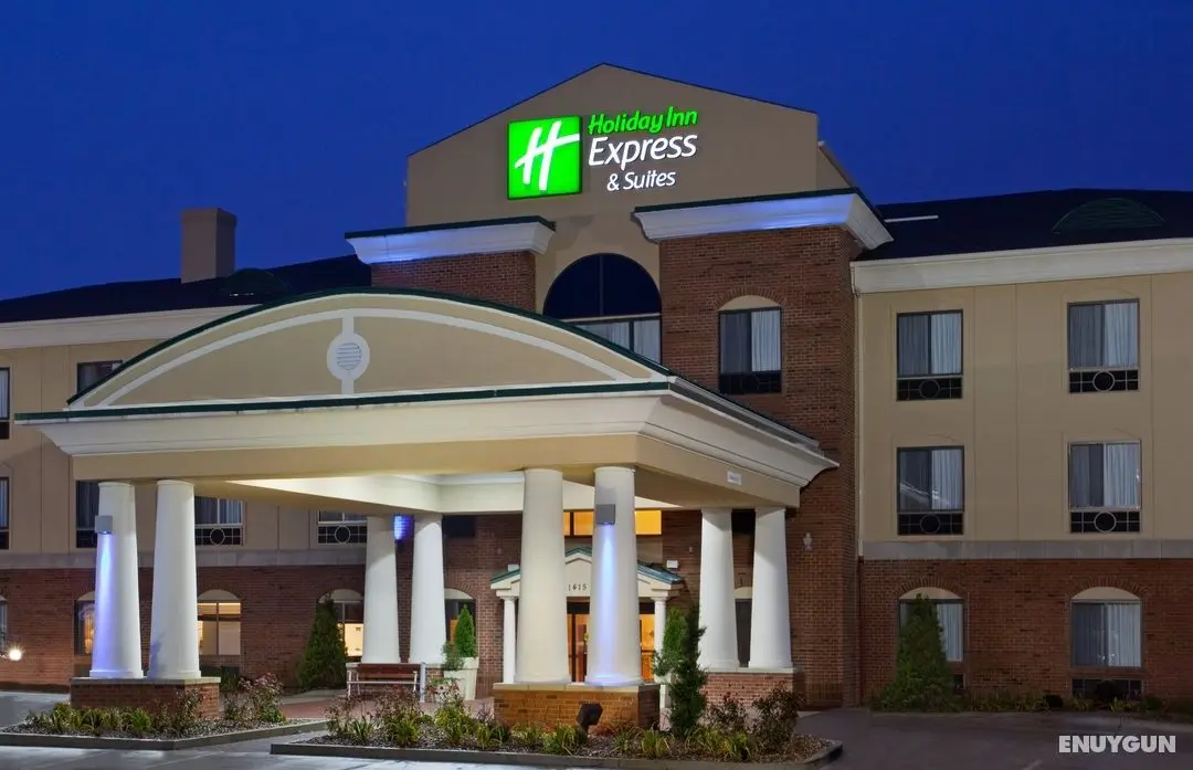 Holiday Inn Express Hotel & Suites Goshen - Genel