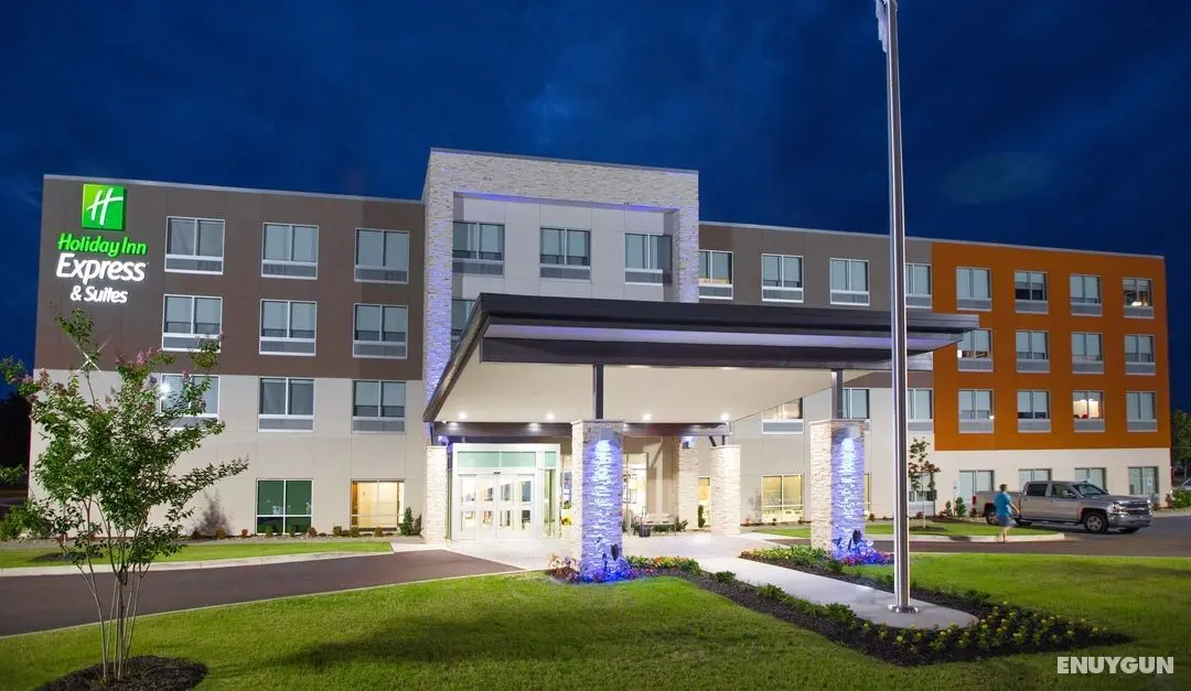 Holiday Inn Express and Suites Greenwood Mall - Genel