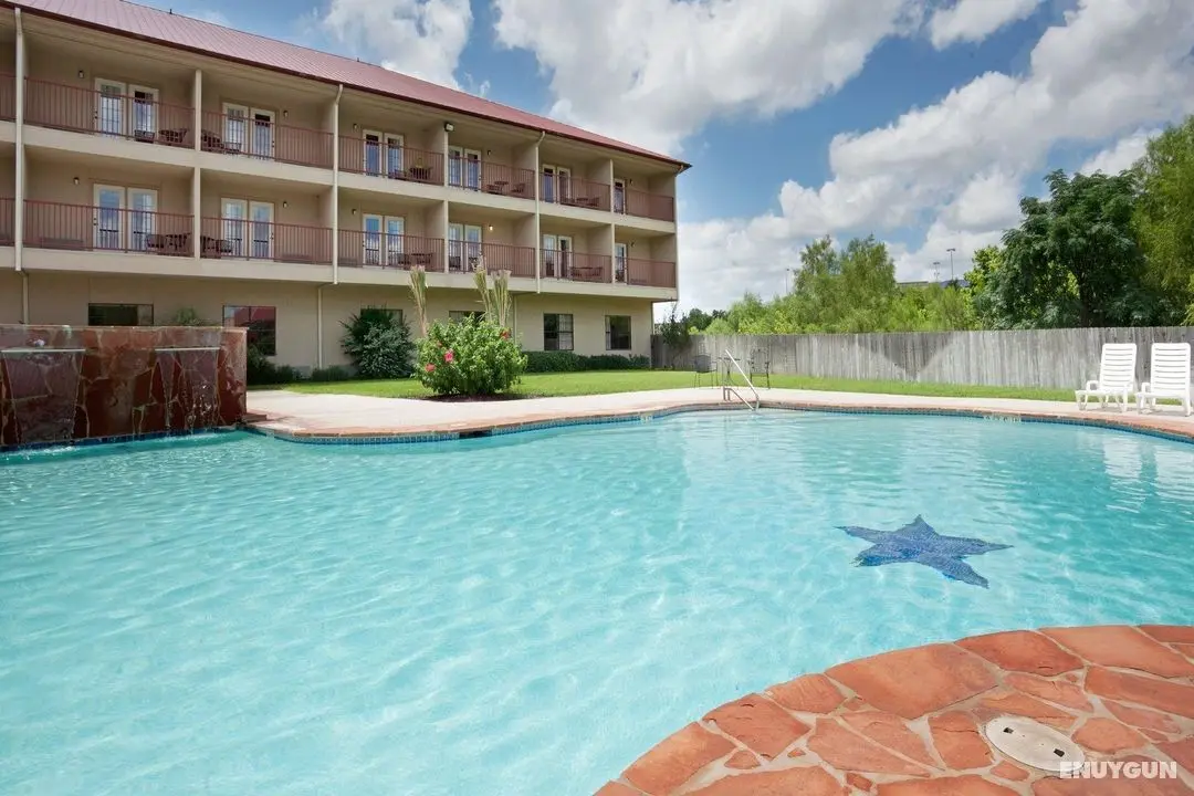 Holiday Inn Express Hotel & Suites Kerrville - Genel