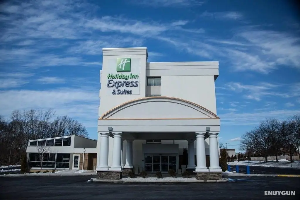 Holiday Inn Express & Suites Milford - Genel