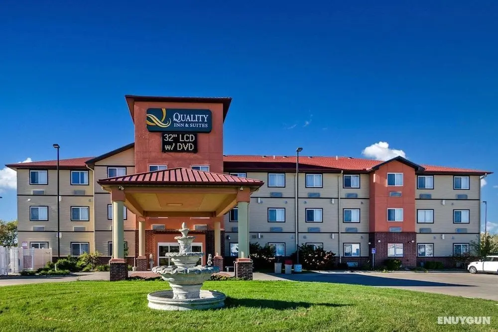 Holiday Inn Express Wichita North - Park City - Konum Öne Çıkanlar