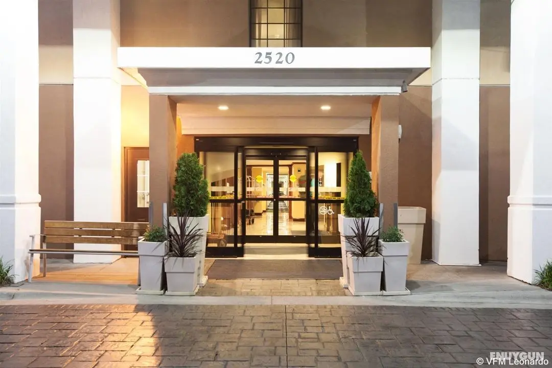 Holiday Inn Express Winston-Salem - Genel