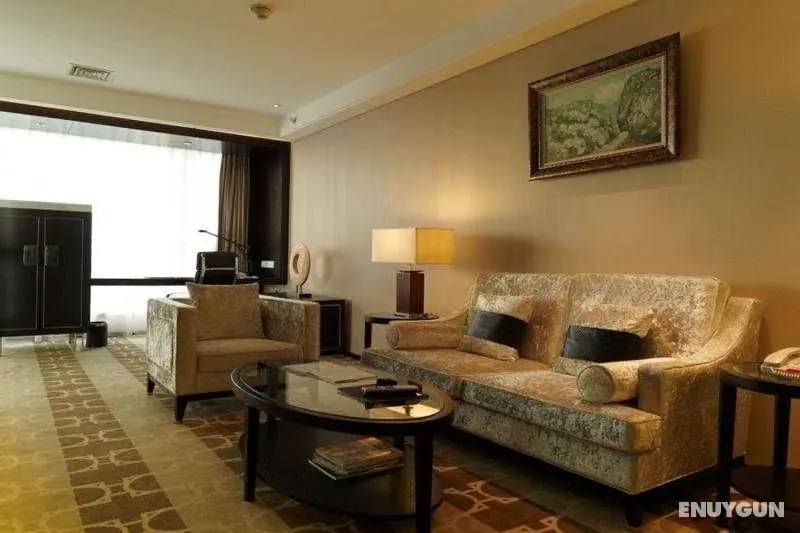 Holiday Inn Focus Square - Genel