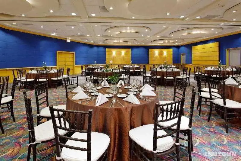 Holiday Inn Monterrey Parque Fundidora - Genel