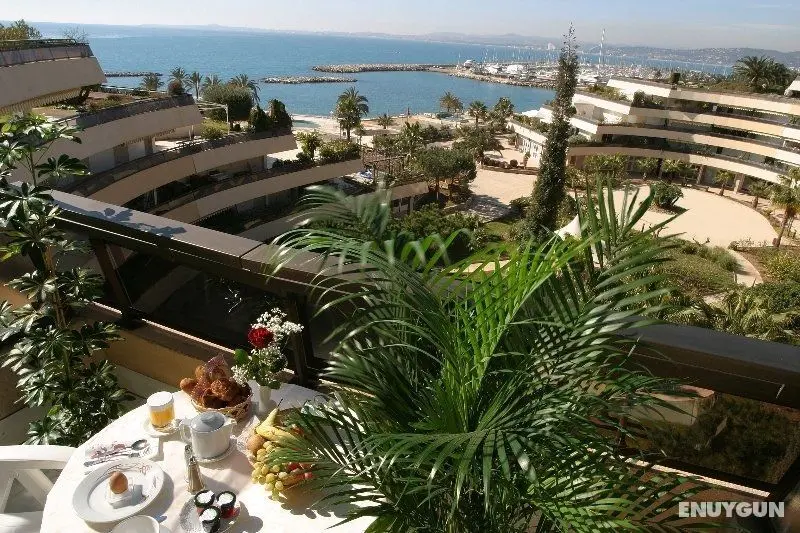 Holiday Inn Resort Nice-Port St. Laurent - Genel