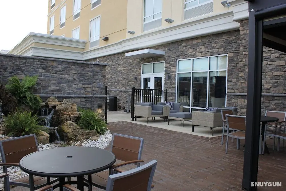 Holiday Inn Hotel And Suites Hopkinsville - Convention Ctr, an IHG Hotel - Misafir Tesisleri ve Hizmetleri