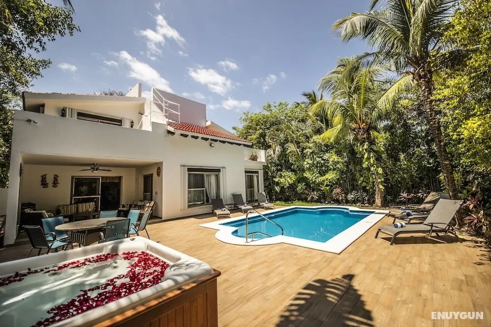 Villa Holiday Private Pool, Jacuzzi, Barbecue, Family Friendly, Golf Course - Öne Çıkan Resim