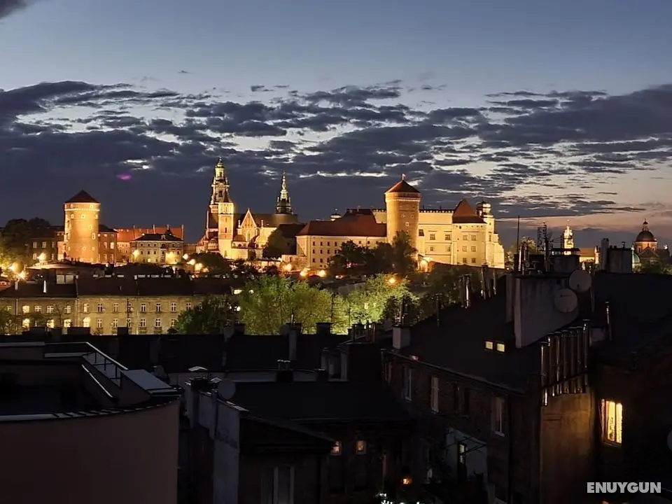Holiday Suites Cracow - Konum Öne Çıkanlar