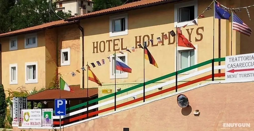 Hotel Holidays - Öne Çıkan Resim