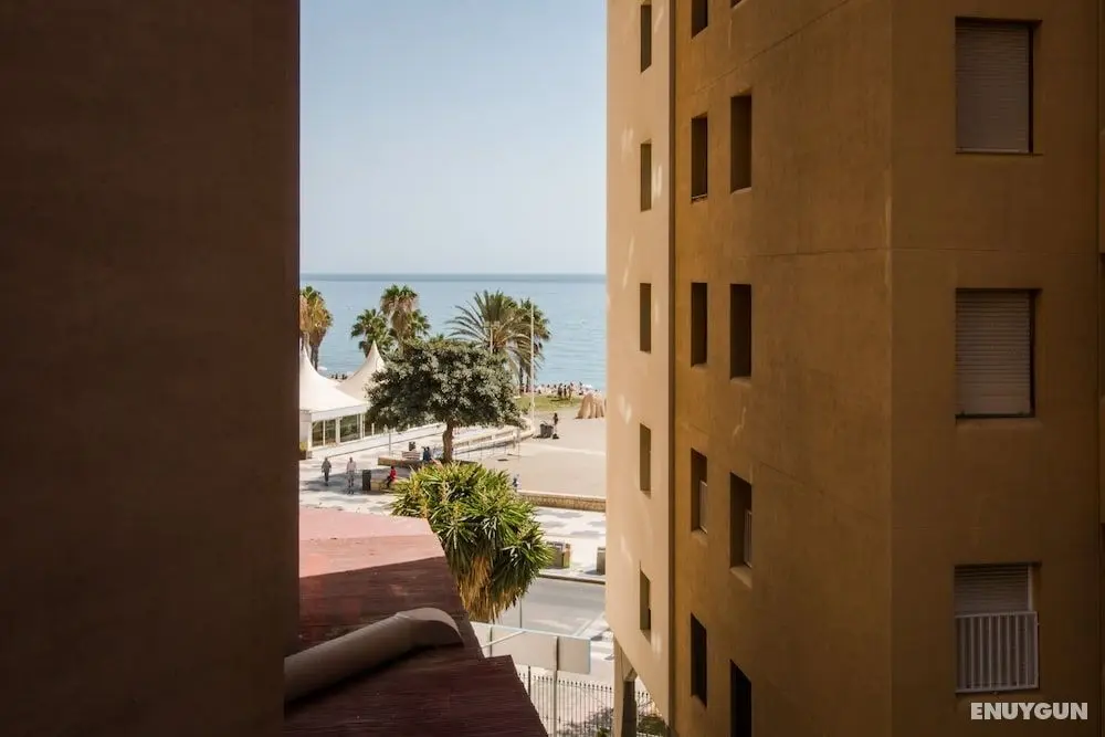 Holidays2Malaga Malagueta Apartments - Dış Mekan