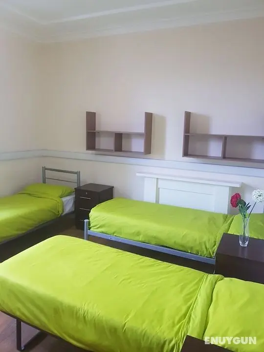 Holland House - Öne Çıkan Resim