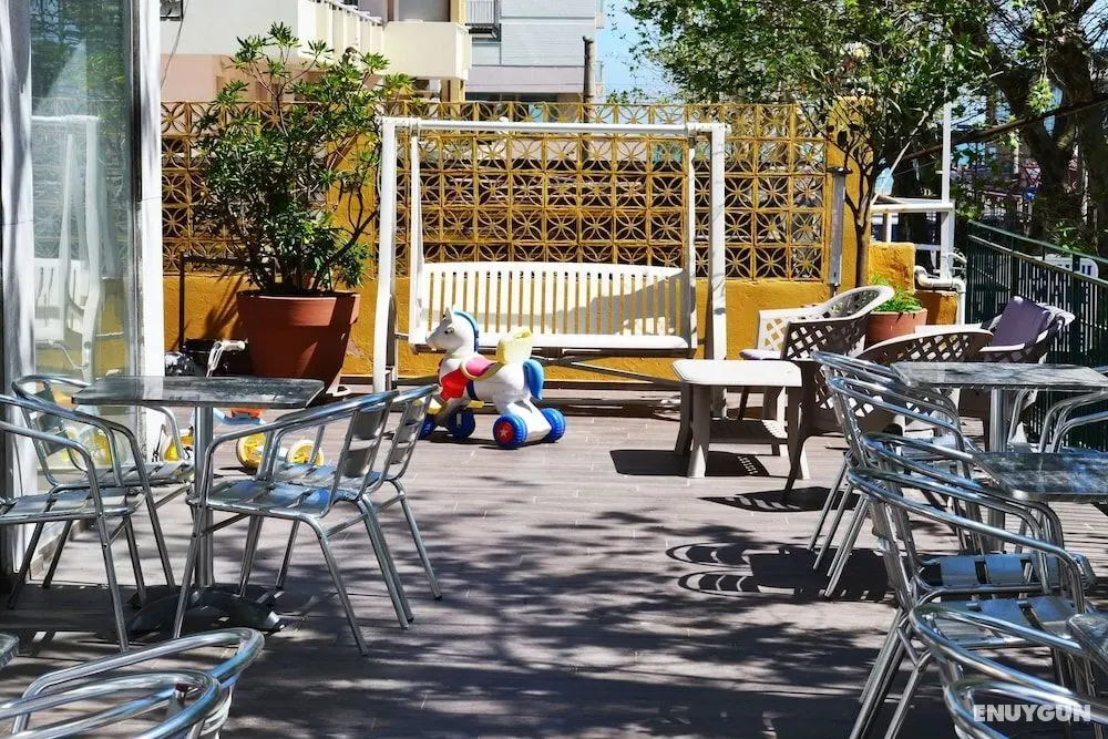 Hotel Hollywood - Dış Mekanlar