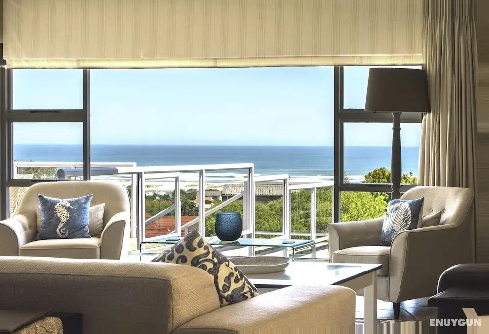 Home with an Ocean view - Öne Çıkan Resim