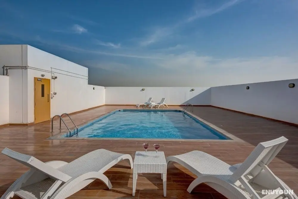 Home Away Holiday Homes - Havuz