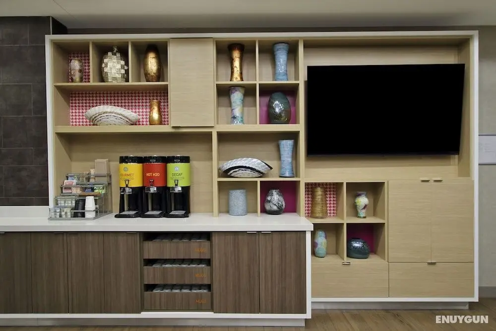 Home2 Suites by Hilton Beaumont - Lobi