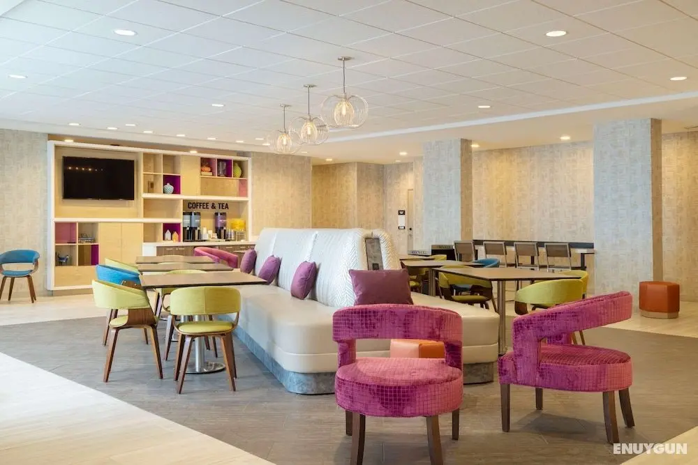 Home2 Suites by Hilton Clovis - Lobi