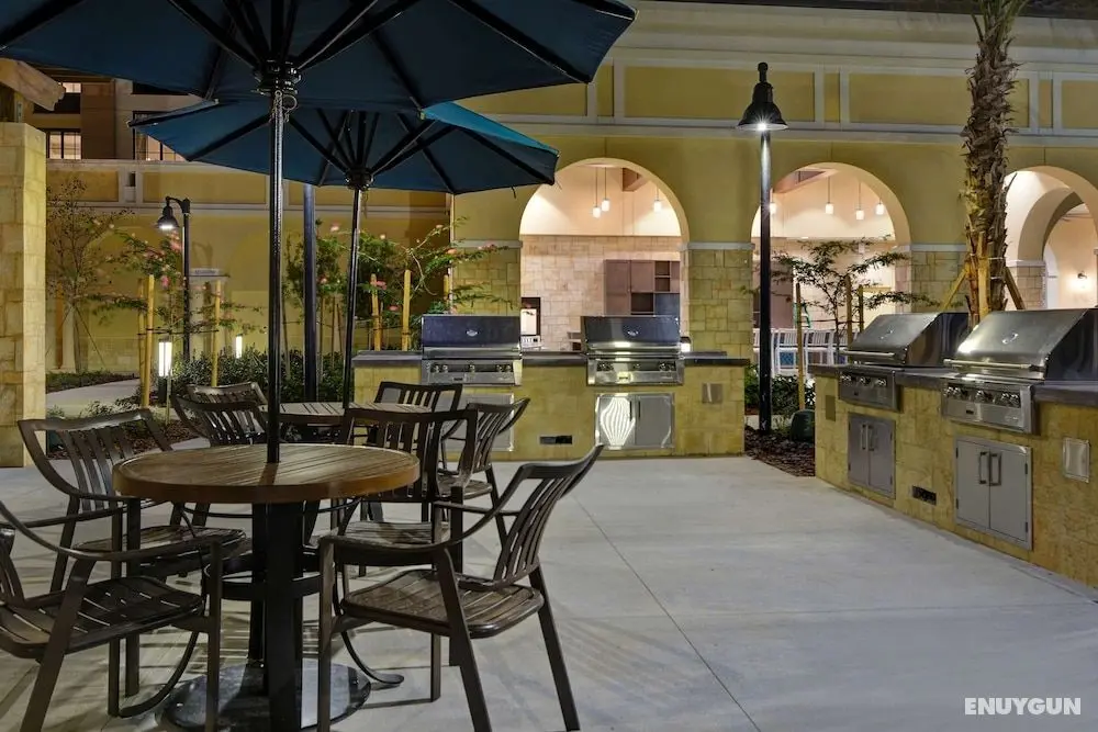 Home2 Suites by Hilton Orlando at Flamingo Crossings - Dış Mekan