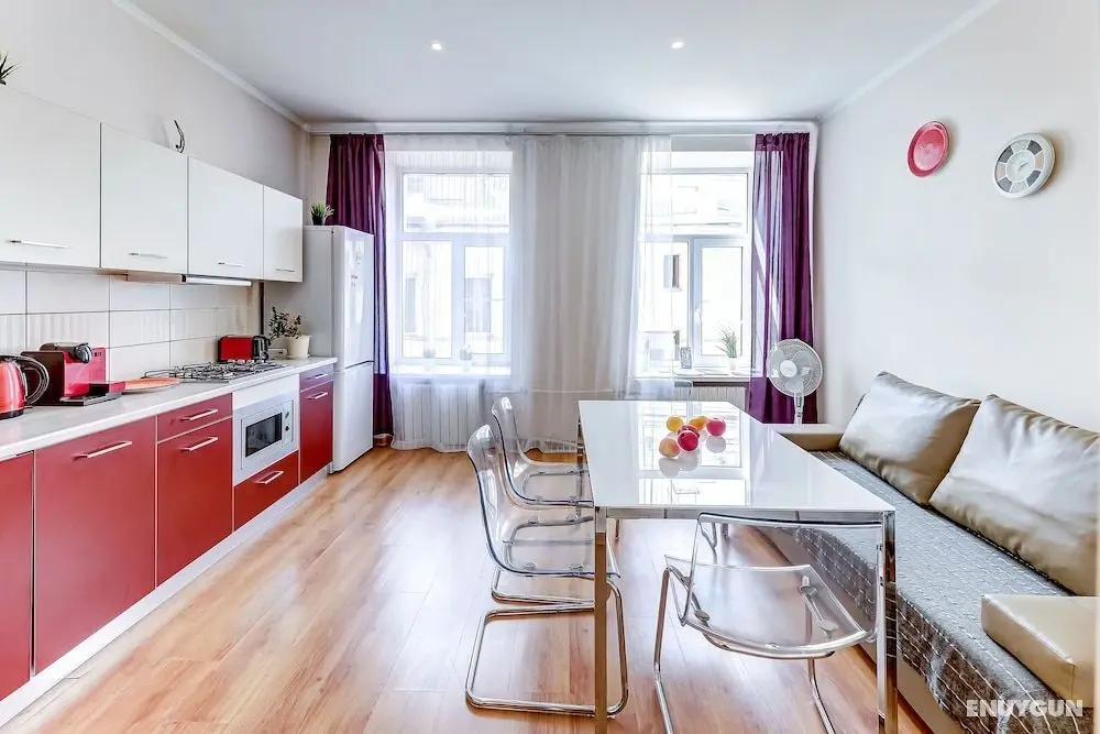 Home4day Central Apartment on Nevsky Prospekt - Öne Çıkan Resim