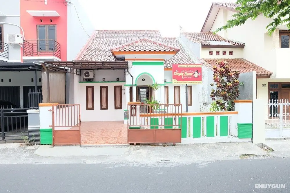 Homestay Jogja dekat Taman Pelangi by Simply Homy - Dış Mekan