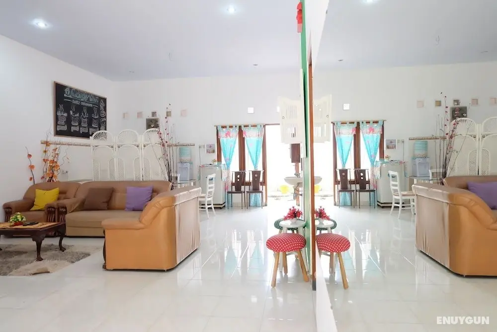 Homestay Jogja dekat Taman Pelangi by Simply Homy - Öne Çıkan Resim