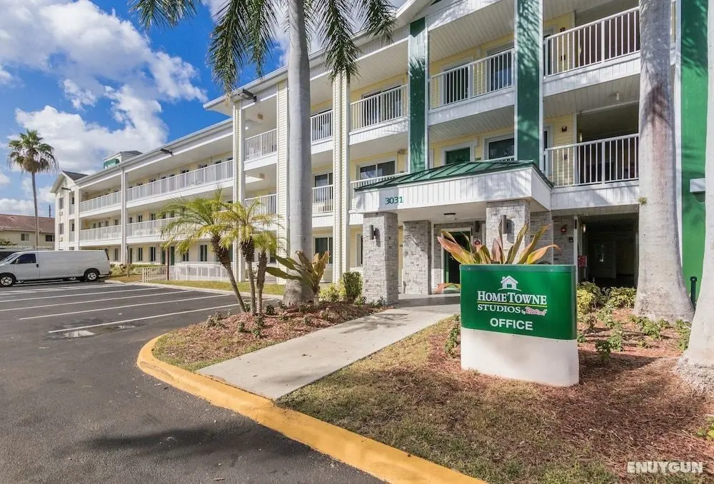 HomeTowne Studios by Red Roof Fort Lauderdale - Öne Çıkan Resim