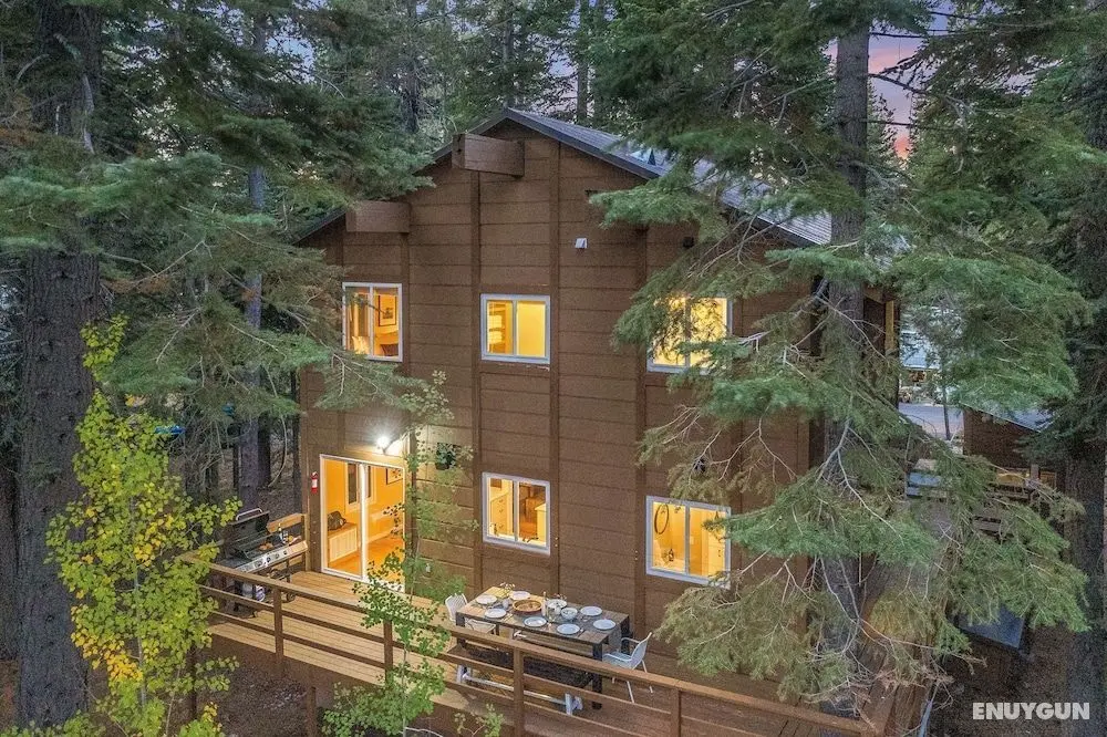 Homewood by Avantstay Amazing Family Cabin w/ Hot Tub & Sauna - Öne Çıkan Resim