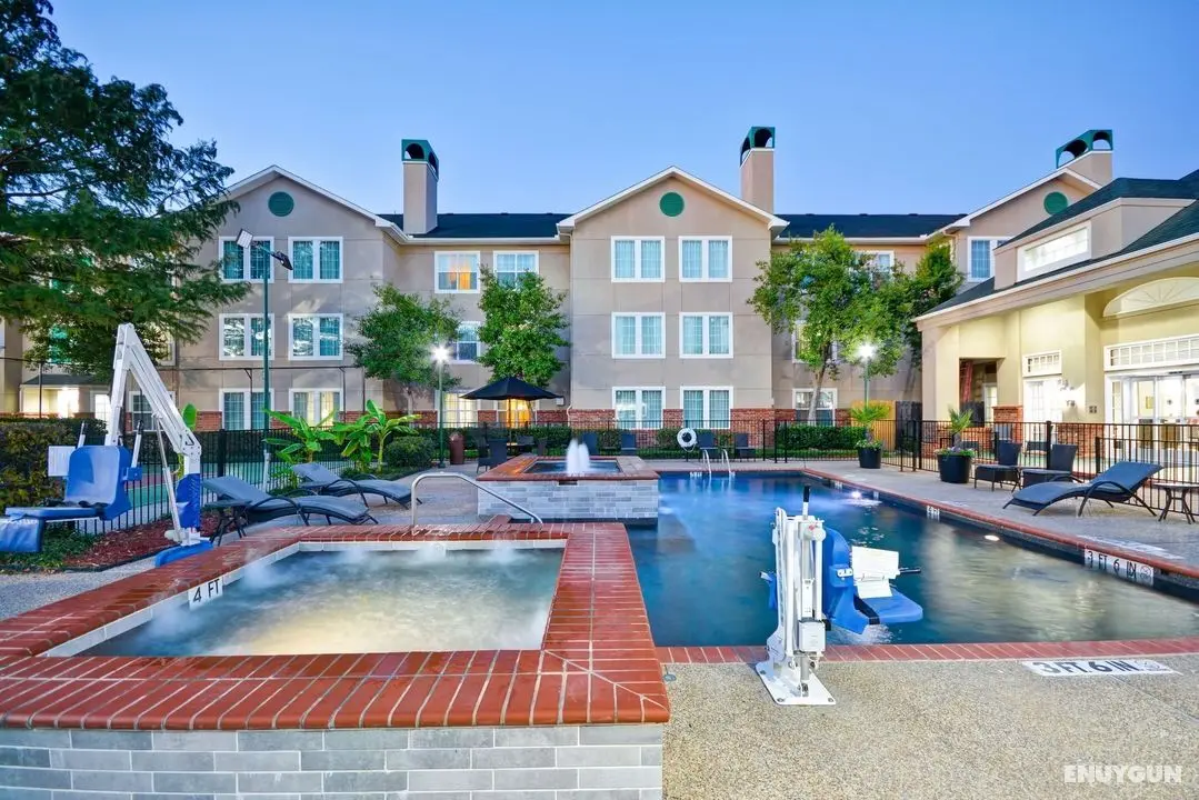Homewood Suites by Hilton Dallas-Lewisville - Havuz