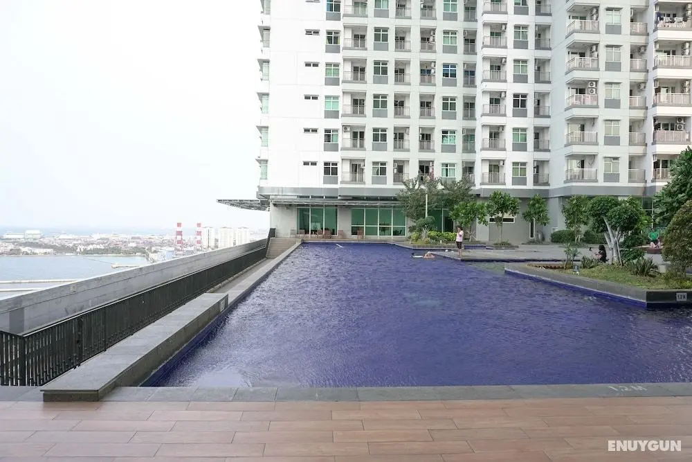 Homey 1BR with City View Green Bay Apartment - Havuz