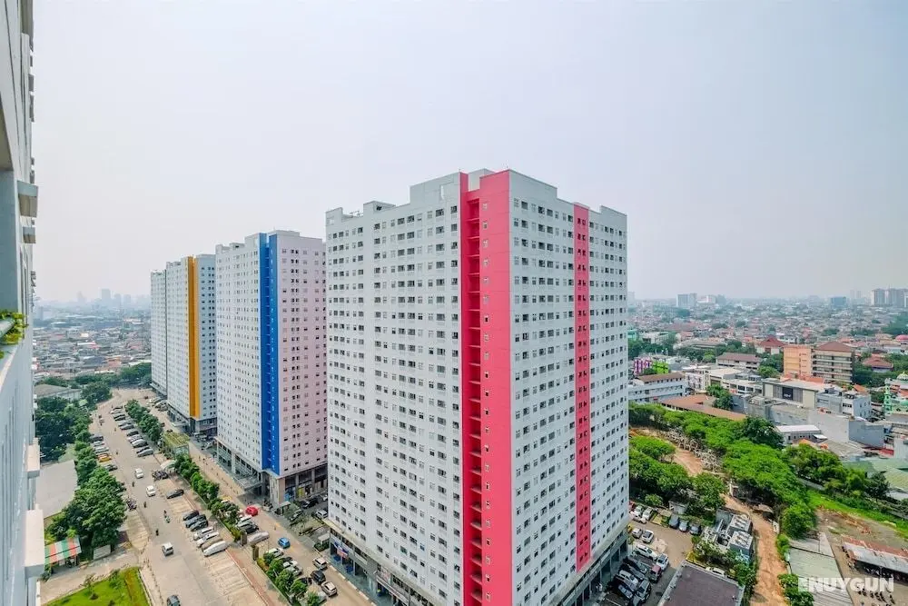 Homey And Simply 2Br At Green Pramuka City Apartment - Konum Öne Çıkanlar
