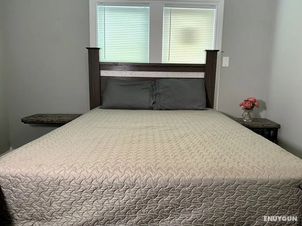 The Horseshoe Falls Villa- 6BR Free Parking, Minutes From Falls & Casino - Oda
