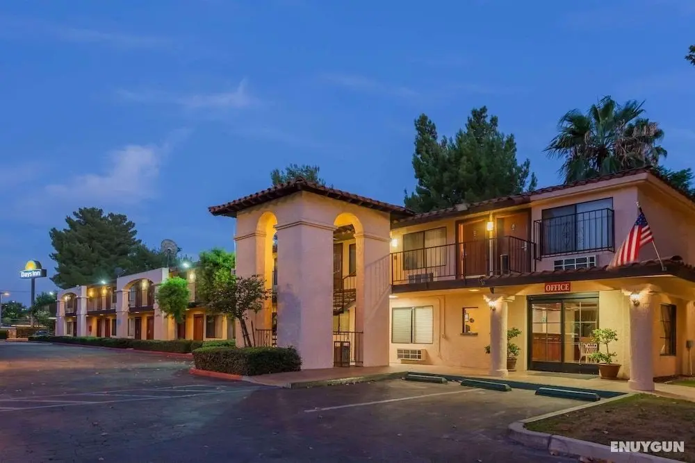 Hospitality Inn San Bernardino/ Redlands - Konum Öne Çıkanlar