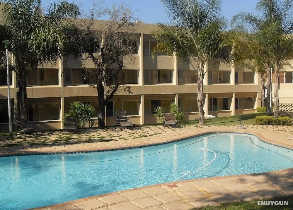 Hospitality and Tourism Academy Hotel - Havuz