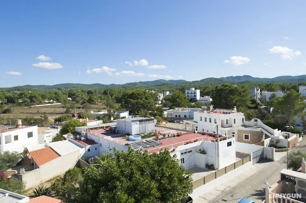 Hostal Anibal Ibiza - Konum Öne Çıkanlar