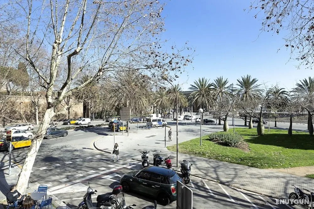 Hostal Bcn Port - Konum Öne Çıkanlar
