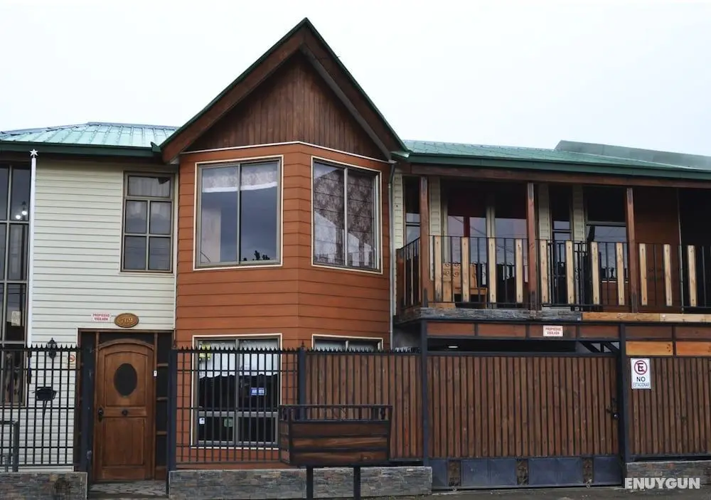 Hostal Galvarino Puerto Natales - Dış Mekan