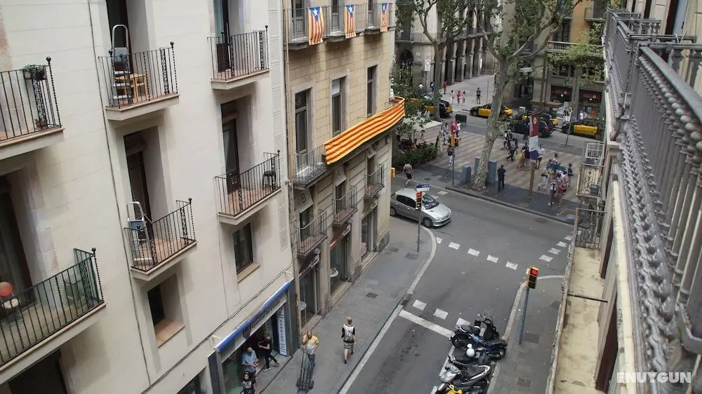 Hostal MiMi Las Ramblas - Oda Manzaraları