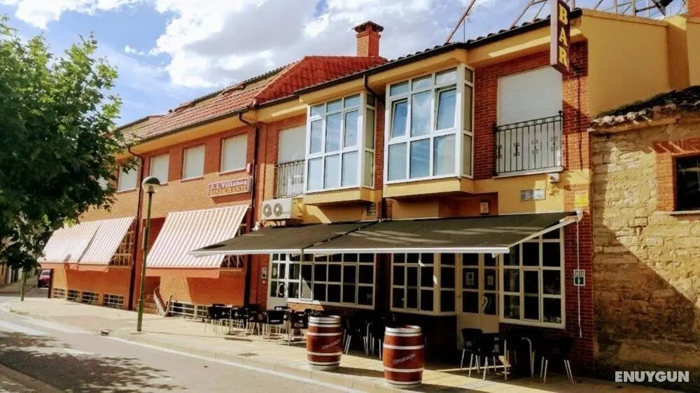 Hostal Restaurante La Buena Villa by Vivere Stays - Dış Mekan